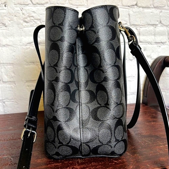 Coach Black on Black Avenue Carryall style F48735 Silver Hardware - Picture 6 of 8